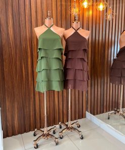 Vestido de Camadas em Chiffon